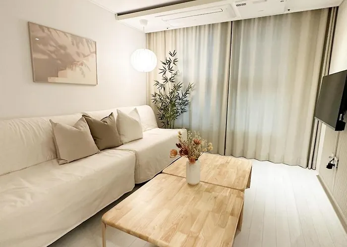 Spacious 2br 3br Near Hongdae Free Parking * Seúl