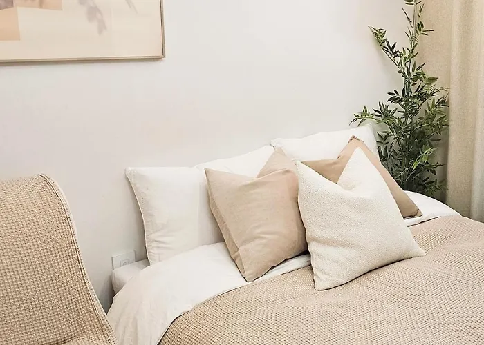 Spacious 2br 3br Near Hongdae Free Parking