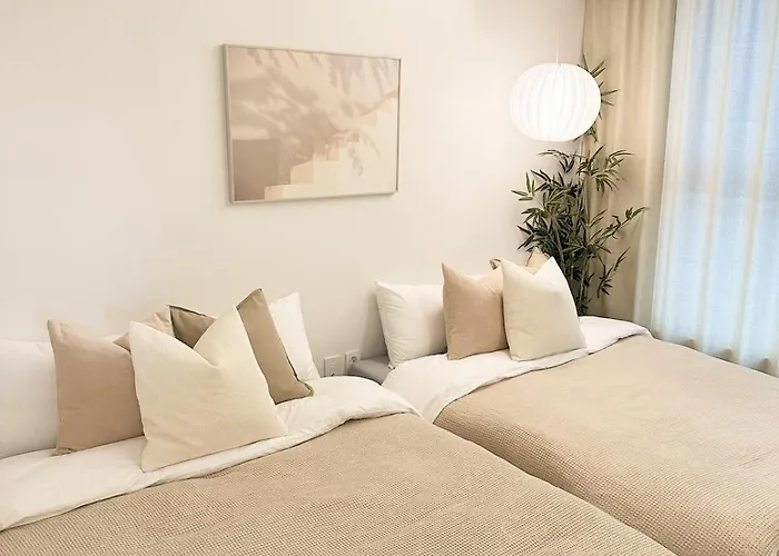 Apartamento Spacious 2br 3br Near Hongdae Free Parking Seúl