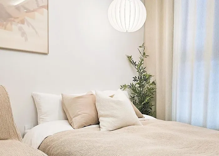 Spacious 2br 3br Near Hongdae Free Parking