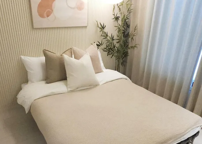 Spacious 2br 3br Near Hongdae Free Parking *